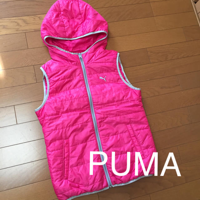 PUMA(プーマ)のPUMAベスト レディースのジャケット/アウター(ダウンベスト)の商品写真