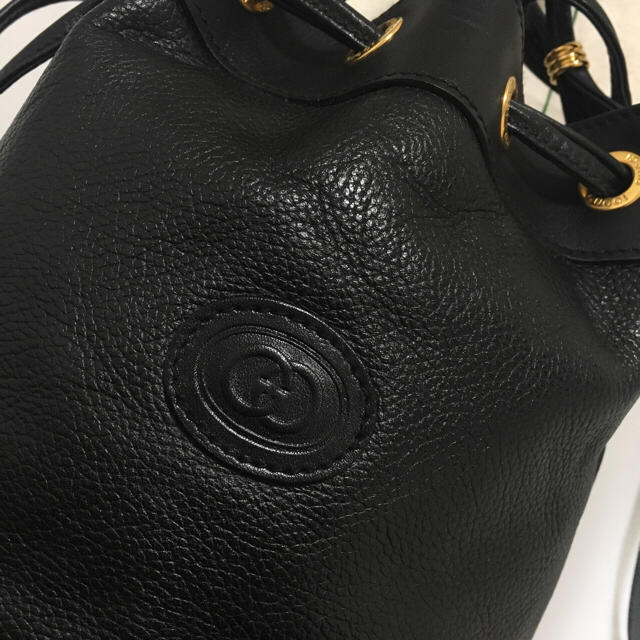 Gucci - 超美品♡レア♡グッチ♡ロゴプレートつき♡巾着♡レザー