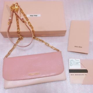 ミュウミュウ ウォレットチェーンの通販 19点 | miumiuを買うならラクマ