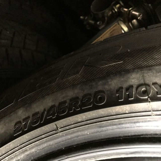 ブリジストン  DUELER H/P  SPORT  275/45R20 自動車/バイクの自動車(汎用パーツ)の商品写真