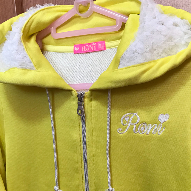 RONI(ロニィ)のRONI ロニー パーカー 140 美品 キッズ/ベビー/マタニティのキッズ服女の子用(90cm~)(ジャケット/上着)の商品写真