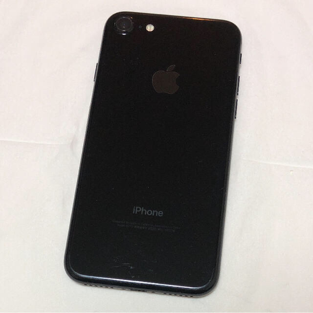 Apple(アップル)のiPhone7 128GB SIMフリー ジェットブラック スマホ/家電/カメラのスマートフォン/携帯電話(スマートフォン本体)の商品写真