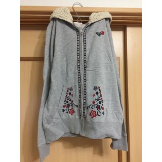 ロキシー(Roxy)の【1週間限定(〜1/17)】roxy グレーパーカー ボアフード 刺繍柄(パーカー)