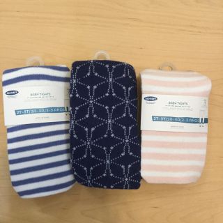 オールドネイビー(Old Navy)の【新品】オールドネイビー タイツ 3足 (2T-3T)(靴下/タイツ)