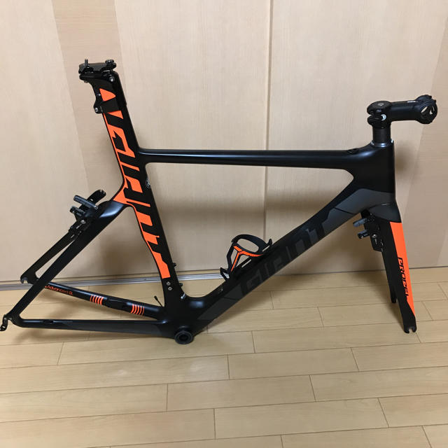 Giant(ジャイアント)の2017年モデルGiant Propel Advanced SL フレームセット スポーツ/アウトドアの自転車(自転車本体)の商品写真