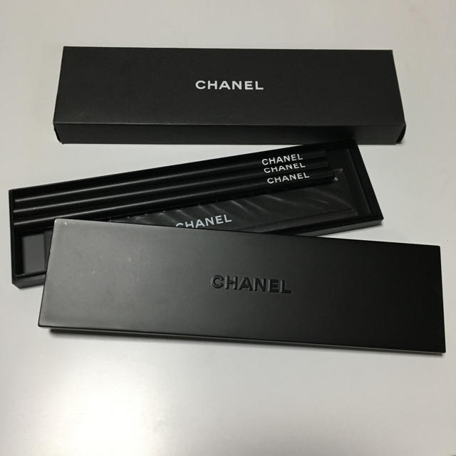 CHANEL(シャネル)のCHANEL 筆箱 インテリア/住まい/日用品の文房具(ペンケース/筆箱)の商品写真