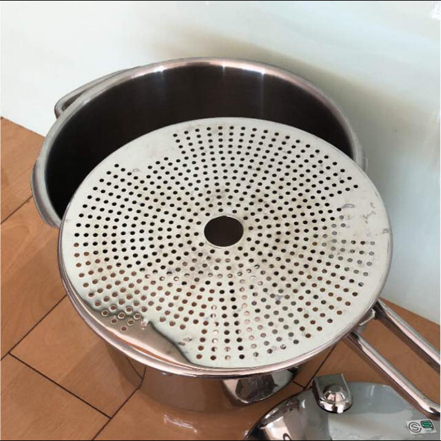 SALE☆タッパーウェア 圧力鍋 9L 大容量希少 SALE☆タッパーウェア 圧力鍋 9L 大容量希少