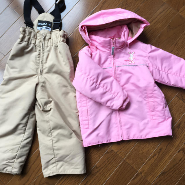 スキーウエアー キッズ キッズ/ベビー/マタニティのキッズ服女の子用(90cm~)(ジャケット/上着)の商品写真