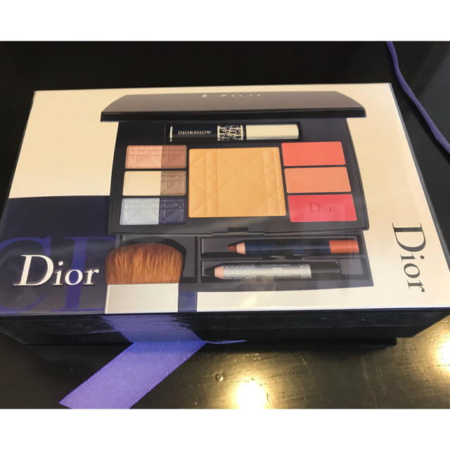 Diorのメイクパレットです。 新品未使用