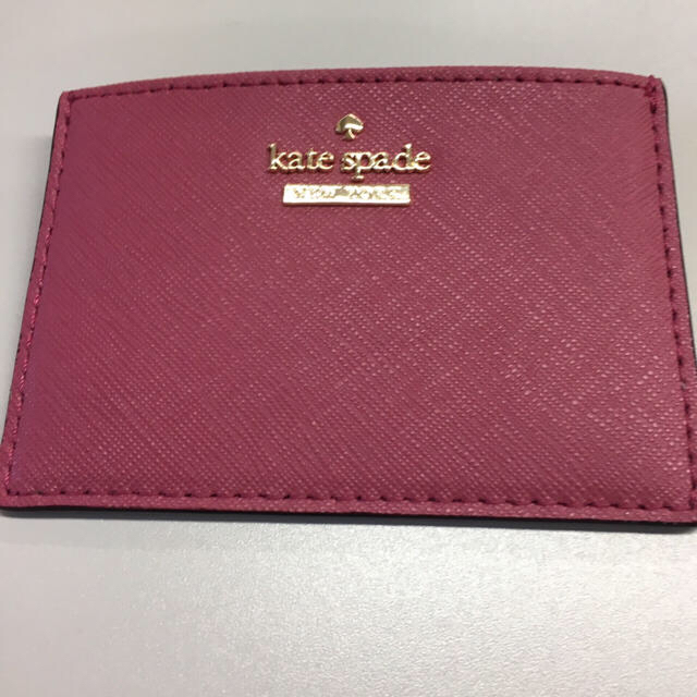 kate spade new york(ケイトスペードニューヨーク)のケイトスペード カードケース パスケース 赤 レディースのファッション小物(パスケース/IDカードホルダー)の商品写真