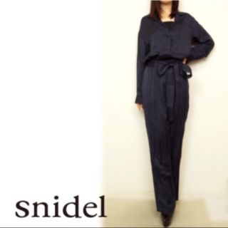 スナイデル(SNIDEL)の新品未使用♪タグ付♪スナイデル サテンオールインワン(オールインワン)