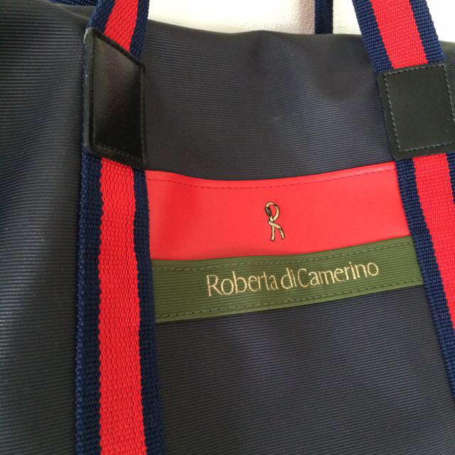 ROBERTA DI CAMERINO(ロベルタディカメリーノ)のロベルタのボストンバッグ レディースのバッグ(ボストンバッグ)の商品写真