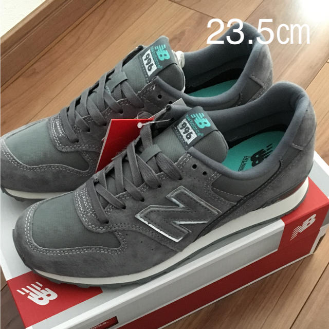 New Balance(ニューバランス)のAKANE様専用 ニューバランス WR996 23.5㎝ ダークグレー レディースの靴/シューズ(スニーカー)の商品写真