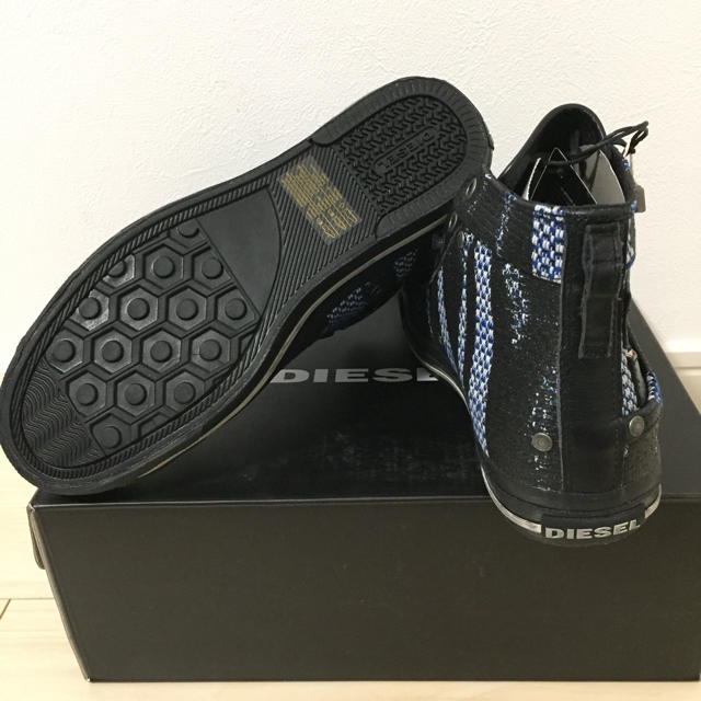 DIESEL(ディーゼル)のDIESEL B/S 26.5 メンズの靴/シューズ(スニーカー)の商品写真