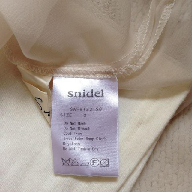 SNIDEL(スナイデル)のスナイデルのシースルーカットソー♡ レディースのトップス(カットソー(半袖/袖なし))の商品写真