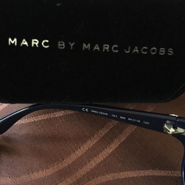 MARC BY MARC JACOBS(マークバイマークジェイコブス)のマークジェイコブス サングラス レディースのファッション小物(サングラス/メガネ)の商品写真