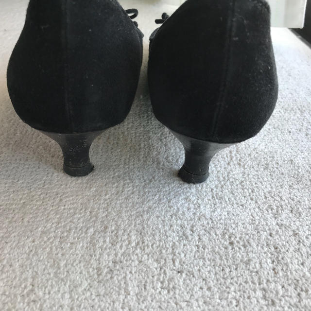 MARGARET HOWELL(マーガレットハウエル)の黒パンプス22.5cm レディースの靴/シューズ(ハイヒール/パンプス)の商品写真