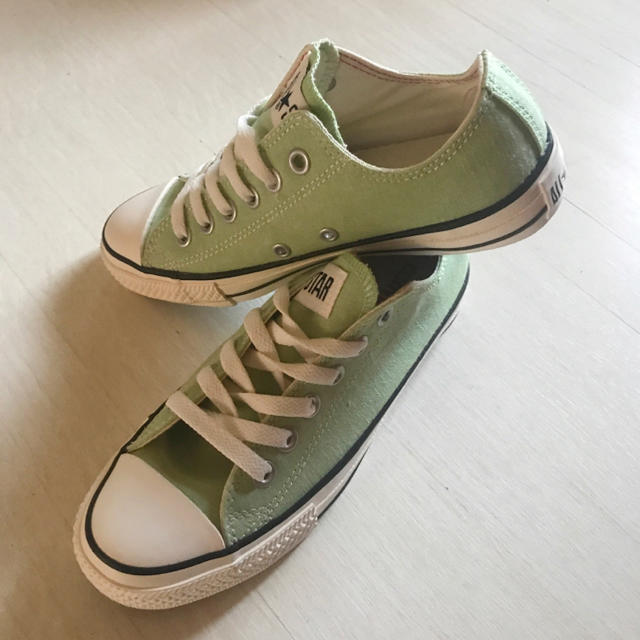 CONVERSE(コンバース)の【新品未使用】CONVERSE スニーカー グリーン 23.5cm レディースの靴/シューズ(スニーカー)の商品写真