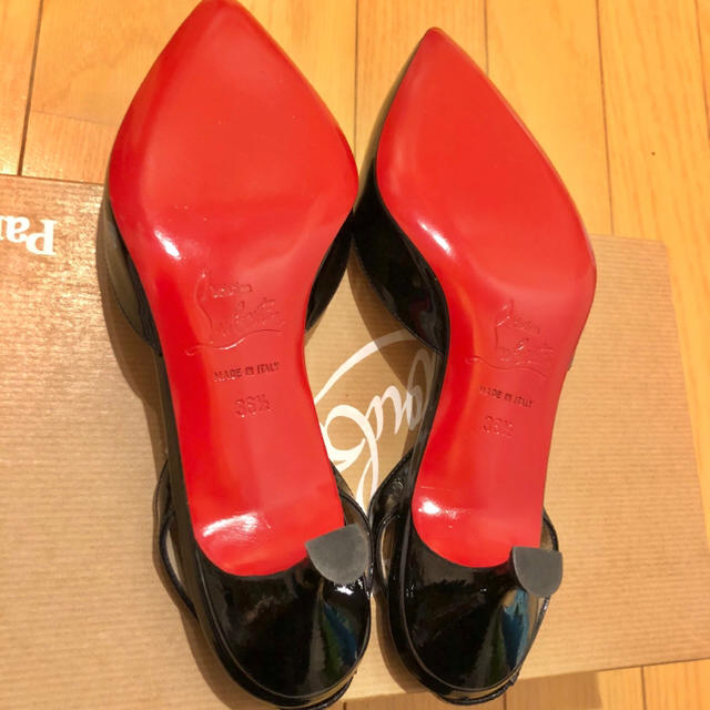 Christian Louboutin(クリスチャンルブタン)の値下げ！！クリスチャンルブタン ローヒール パンプス☆。.: レディースの靴/シューズ(ハイヒール/パンプス)の商品写真