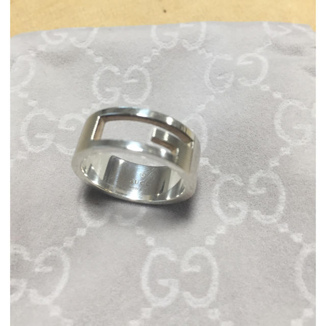 Gucci(グッチ)のグッチ シルバーリング メンズのアクセサリー(リング(指輪))の商品写真