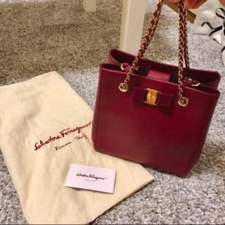 サルヴァトーレフェラガモ(Salvatore Ferragamo)の♡サルヴァトーレ フェラガモ ハンドバッグ♡(ハンドバッグ)