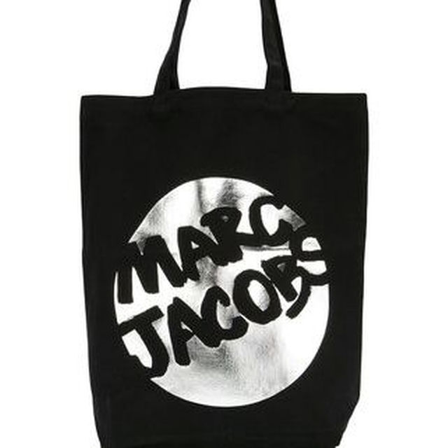 MARC JACOBS ロゴプリント トートバッグ - トートバッグ
