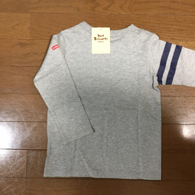 HOT BISCUITS(ホットビスケッツ)のホットビ ロンT 100 キッズ/ベビー/マタニティのキッズ服男の子用(90cm~)(Tシャツ/カットソー)の商品写真