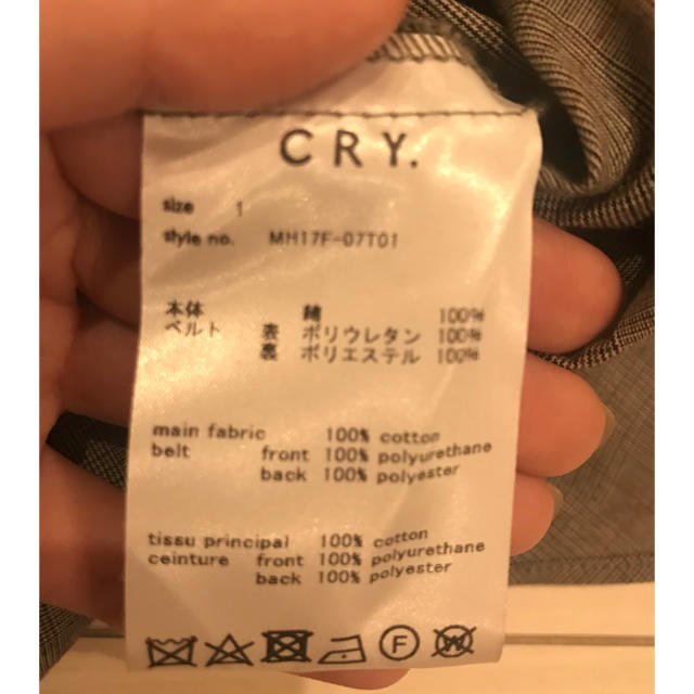 Cry. STORE(クライ)のCRY バックベルトシャツ レディースのトップス(シャツ/ブラウス(長袖/七分))の商品写真