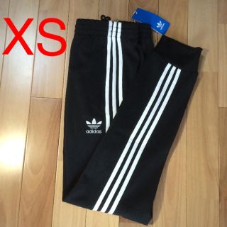 アディダス(adidas)の最安 adidas sst cuffed track pants(その他)