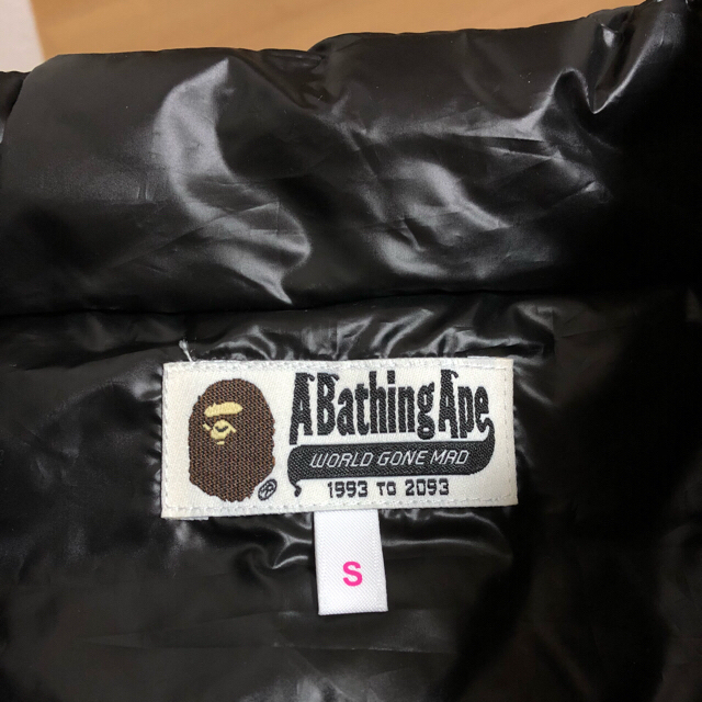 A BATHING APE(アベイシングエイプ)のcoco様専用ページ レディースのジャケット/アウター(ダウンベスト)の商品写真