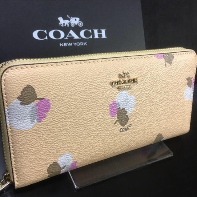 COACH(コーチ)のプレゼント用！新品コーチ長財布F53794 幸せを呼ぶ素敵なイエローウォレット レディースのファッション小物(財布)の商品写真