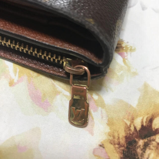 LOUIS VUITTON(ルイヴィトン)の二つ折り財布 レディースのファッション小物(財布)の商品写真