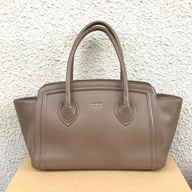 値下げ！FURLA フルラ 新品タグ付き サリートートバッグ SABBIAカラー