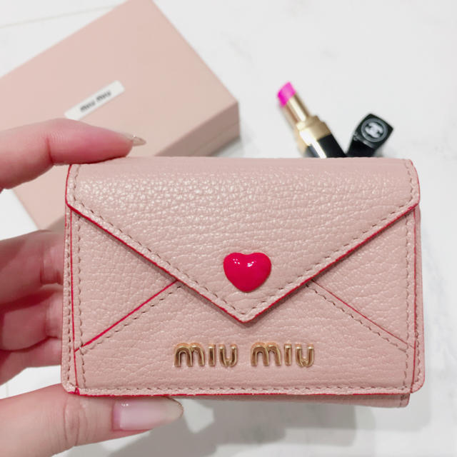 miu miu レター 型 ミニ財布♡ | フリマアプリ ラクマ