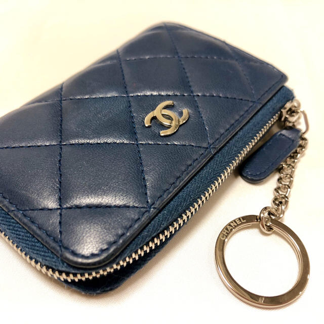 CHANEL(シャネル)のCHANEL マトラッセ キーリング付きキーケース 青色 レディースのファッション小物(コインケース)の商品写真