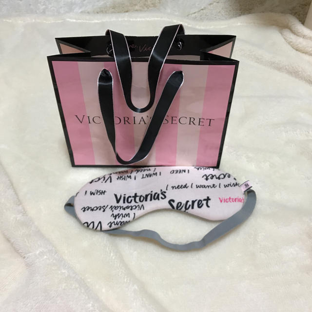 Victoria's Secret(ヴィクトリアズシークレット)のvictoria's secret アイマスク レディースのルームウェア/パジャマ(その他)の商品写真