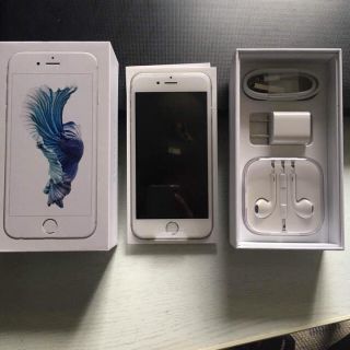 アイフォーン(iPhone)のiPhone6s 16GB au 新品未使用 シルバー(スマートフォン本体)