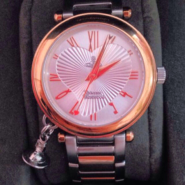 2021年レディースファッション福袋 Vivienne Westwood - きょうちゃんさま、お取り置き 腕時計