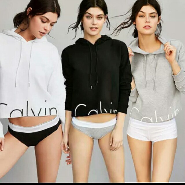 Calvin Klein(カルバンクライン)の新品未使用品☆ｻｲｽﾞMホワイト レディースのトップス(トレーナー/スウェット)の商品写真