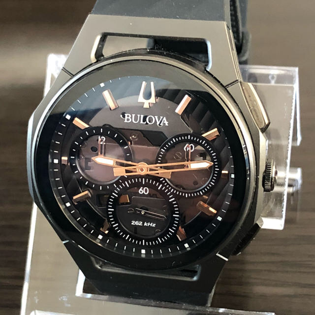 【ついに再販開始！】 Bulova - 美品 98A162 正規品 カーブ  ブローバ 腕時計(アナログ)