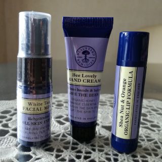 ニールズヤード(NEAL'S YARD)のニールズヤード　トラベルセット(旅行用品)