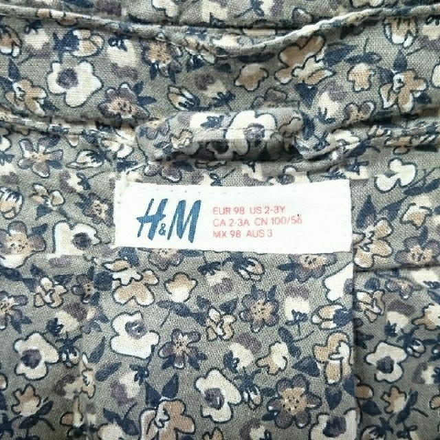 H&M(エイチアンドエム)のひまた様専用 H&M ベビーコート キッズ/ベビー/マタニティのキッズ服女の子用(90cm~)(コート)の商品写真