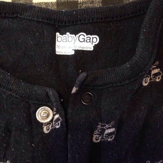 babyGAP(ベビーギャップ)のGAP男の子半袖ロンパース✳︎70 キッズ/ベビー/マタニティのベビー服(~85cm)(ロンパース)の商品写真