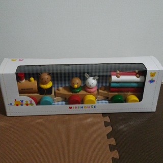 ミキハウス(mikihouse)の新品　ミキハウス　汽車でコロコロ　プルトーイ(知育玩具)