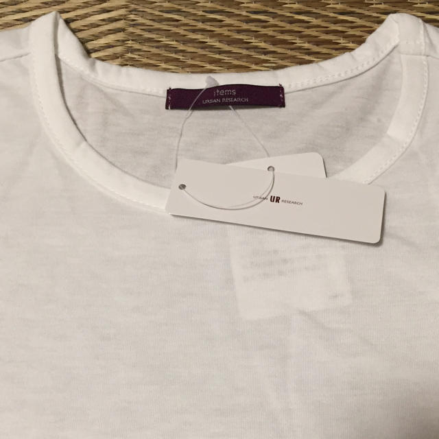 URBAN RESEARCH(アーバンリサーチ)のアーバンリサーチ 白ロンT レディースのトップス(Tシャツ(長袖/七分))の商品写真