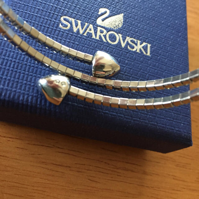 SWAROVSKI(スワロフスキー)のスワロフスキー バングル レディースのアクセサリー(ブレスレット/バングル)の商品写真