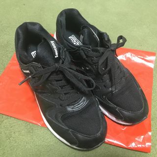 サッカニー(SAUCONY)のsaucony スニーカー(スニーカー)