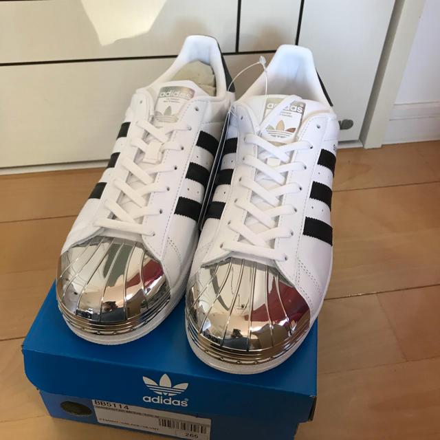 adidas(アディダス)の★新品★アディダス★スーパースター★メタル★26.5 メンズの靴/シューズ(スニーカー)の商品写真