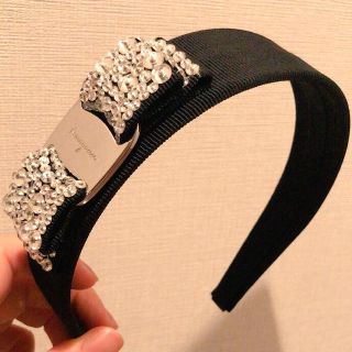 感謝報恩 Ferragamo カチューシャ クリスタル | alamiah.edu.sa