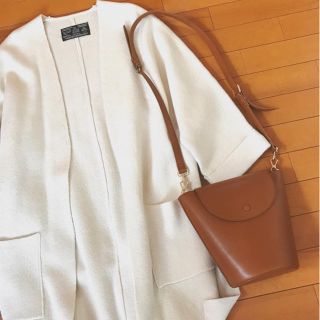 チャールズアンドキース(Charles and Keith)のCHARLES&KEITH バケツBAG(ショルダーバッグ)